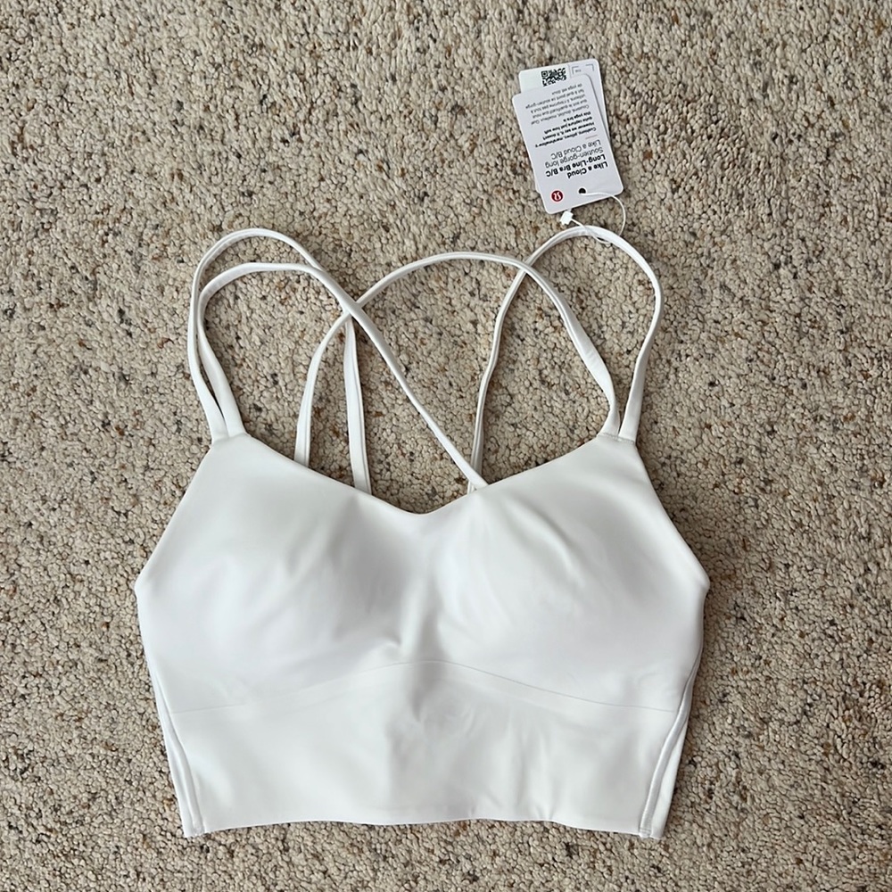 Lululemon like a cloud longline bra NWT